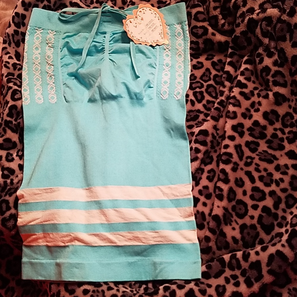 A brand new beautiful halter top❤❤❤